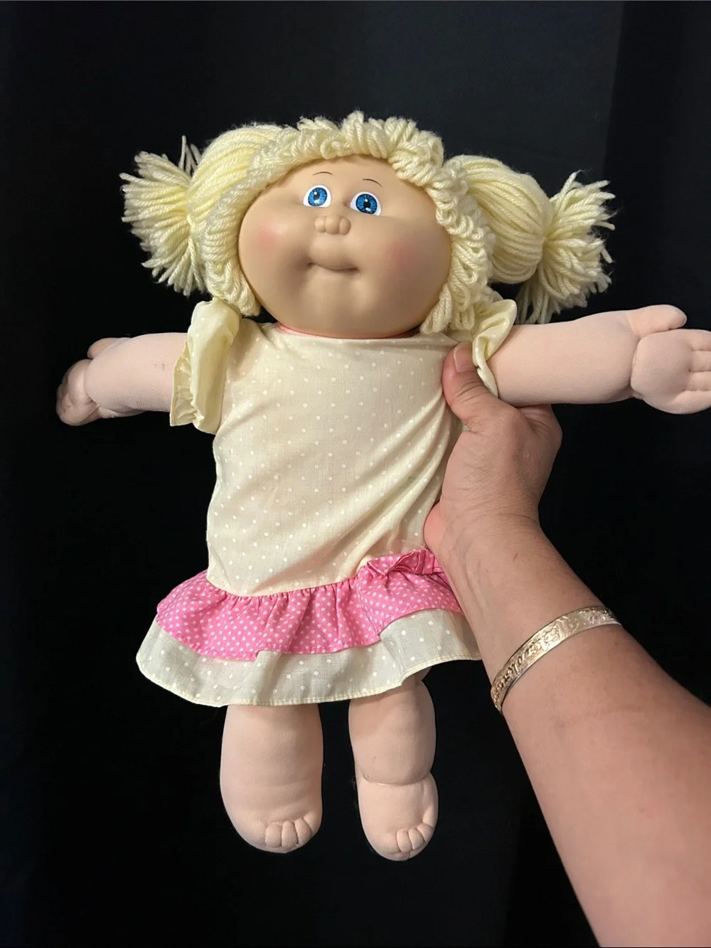 1985 Cabbage Patch Kids Yellow hair, blue eyes CLEAN Vintage GUC